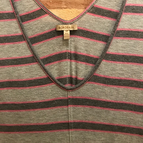 Super comfortable grey tee from Anthropology - Picture 2 of 2